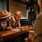 Boutique Met Tapperij Elburg
