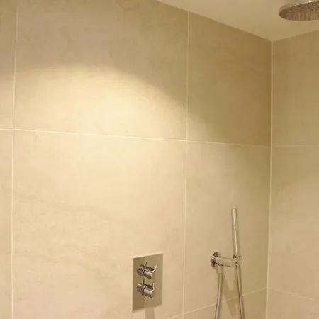 Boutique Met Tapperij Отель Элбюрг