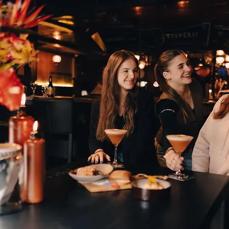 Boutique Met Tapperij ホテル エルブルグ