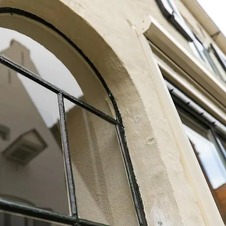 Boutique Met Tapperij فندق