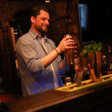 Boutique Met Tapperij ホテル 3*
