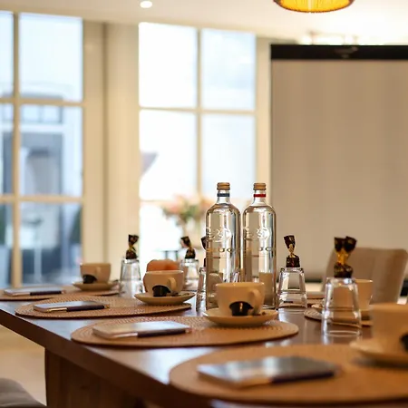 Boutique Met Tapperij エルブルグ