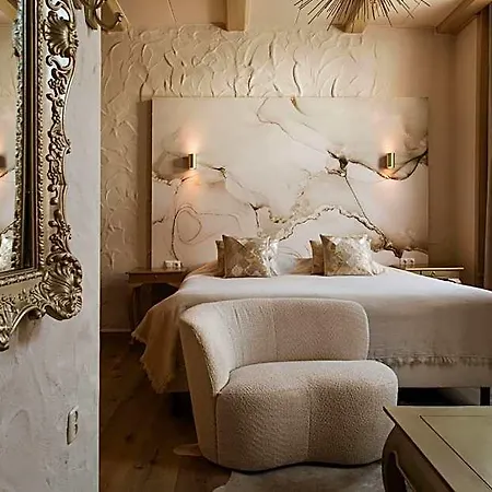 Boutique Met Tapperij 3*