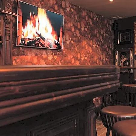 Boutique Met Tapperij 호텔 3*