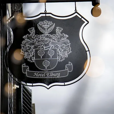 Boutique Met Tapperij ホテル エルブルグ