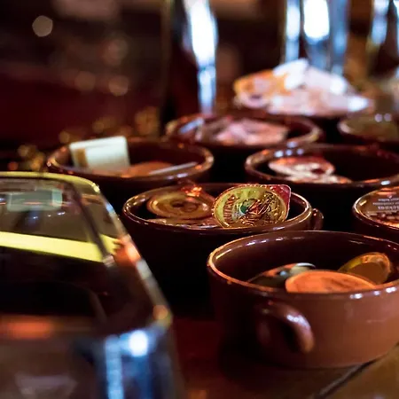 Boutique Met Tapperij 3*