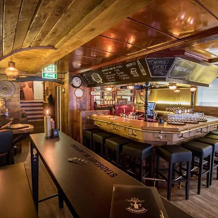 Boutique Met Tapperij